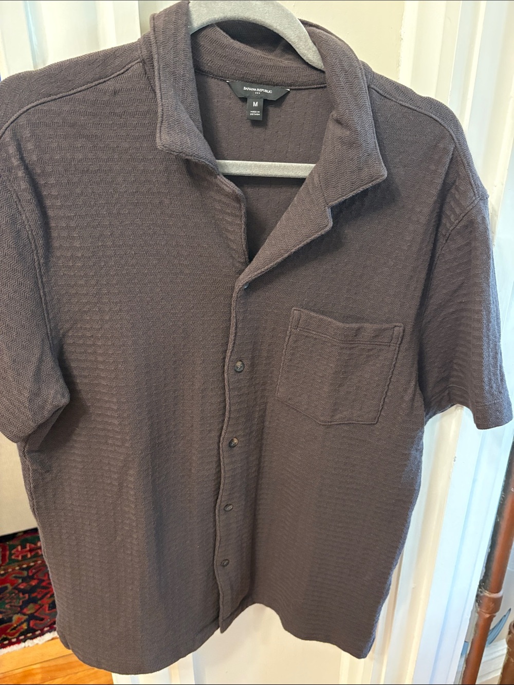 Banana Republic Men's Short-Sleeve Waffle Knit Button-Down — Dark Brown
